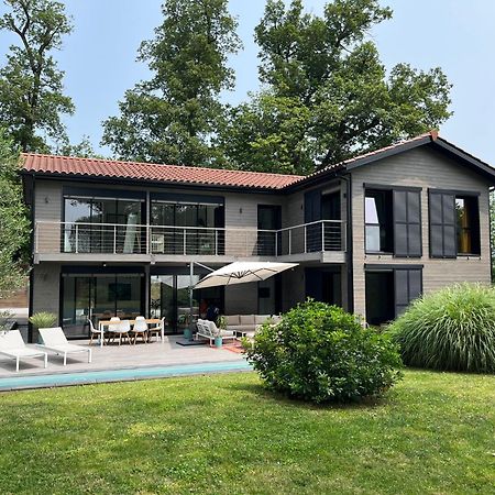 Villa Piscine A Proximite De Lyon Chaponost Exterior foto