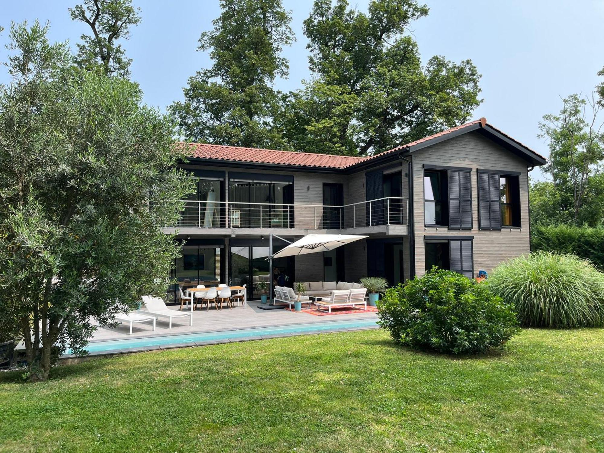 Villa Piscine A Proximite De Lyon Chaponost Exterior foto
