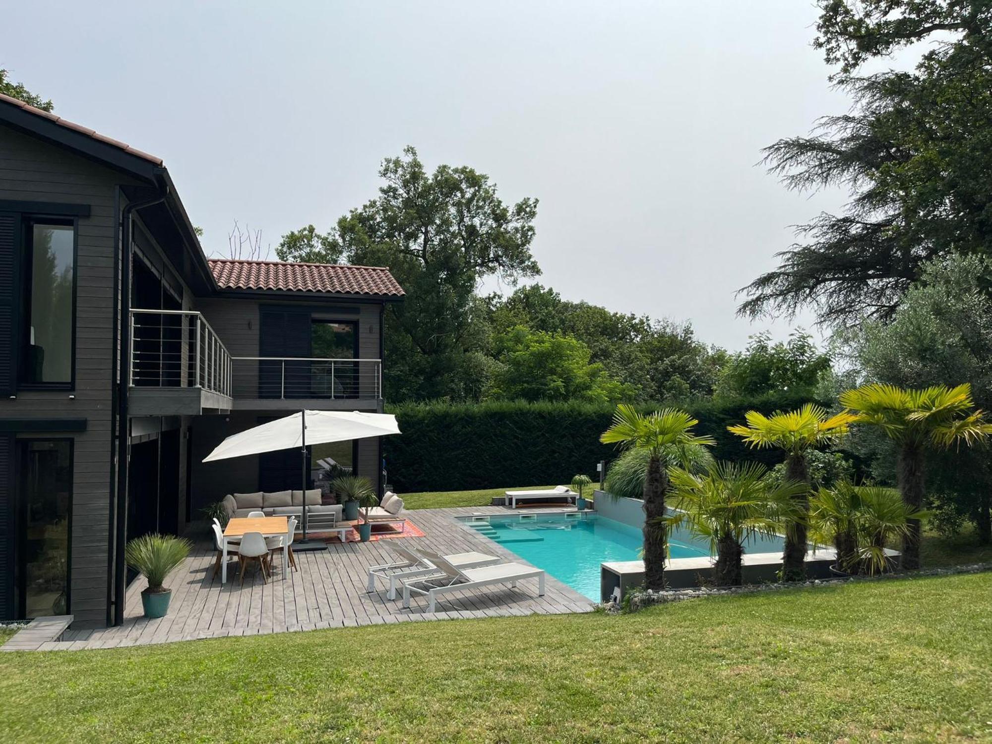 Villa Piscine A Proximite De Lyon Chaponost Exterior foto