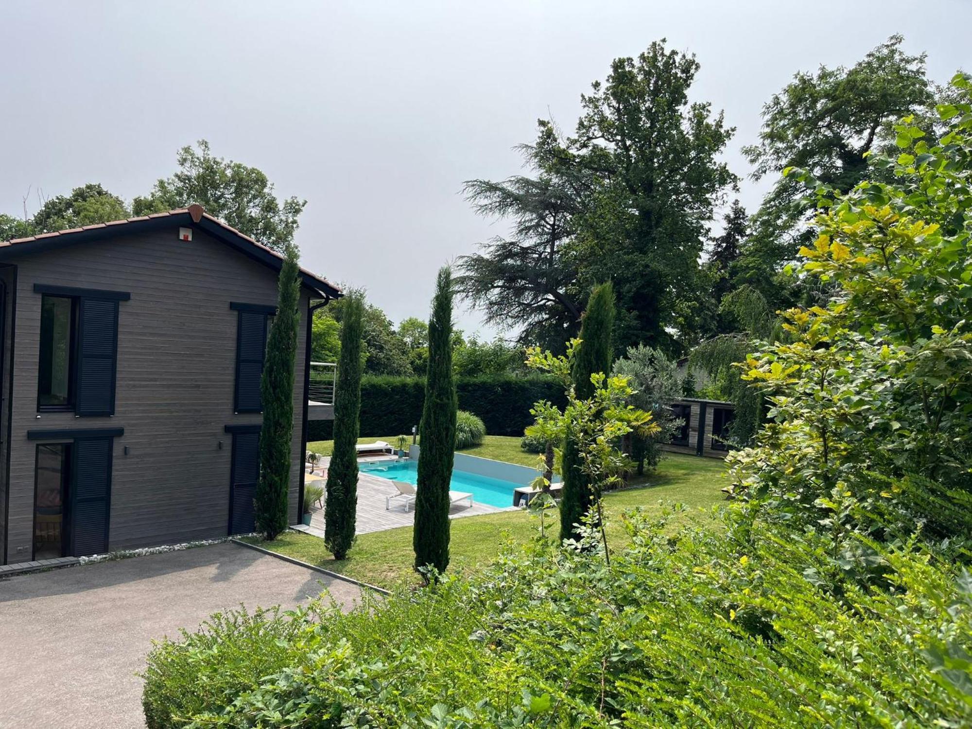 Villa Piscine A Proximite De Lyon Chaponost Exterior foto